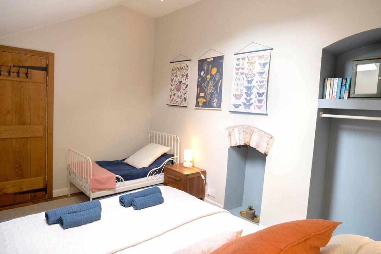 Lovely Property In The Heart Of Somerset, Sleeps 9 Shepton Mallet Dış mekan fotoğraf
