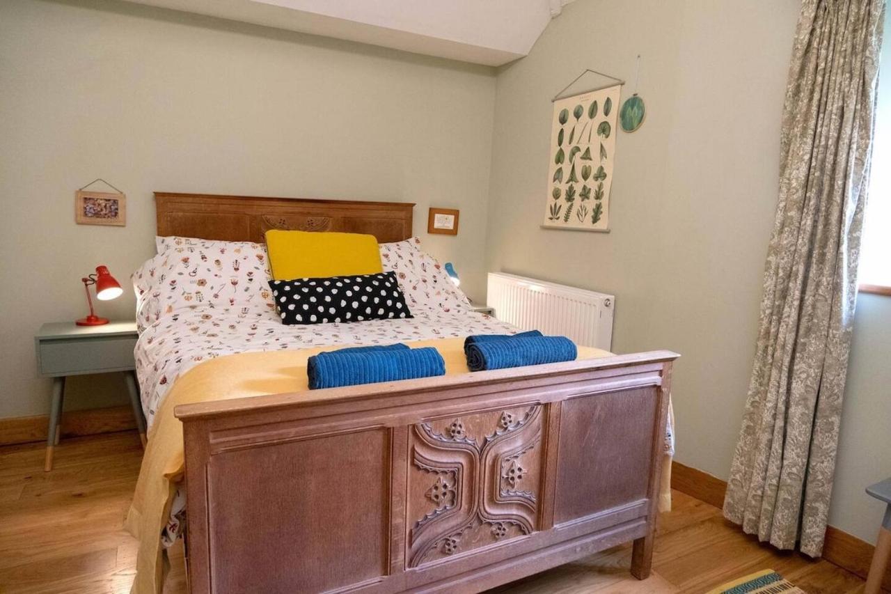 Lovely Property In The Heart Of Somerset, Sleeps 9 Shepton Mallet Dış mekan fotoğraf
