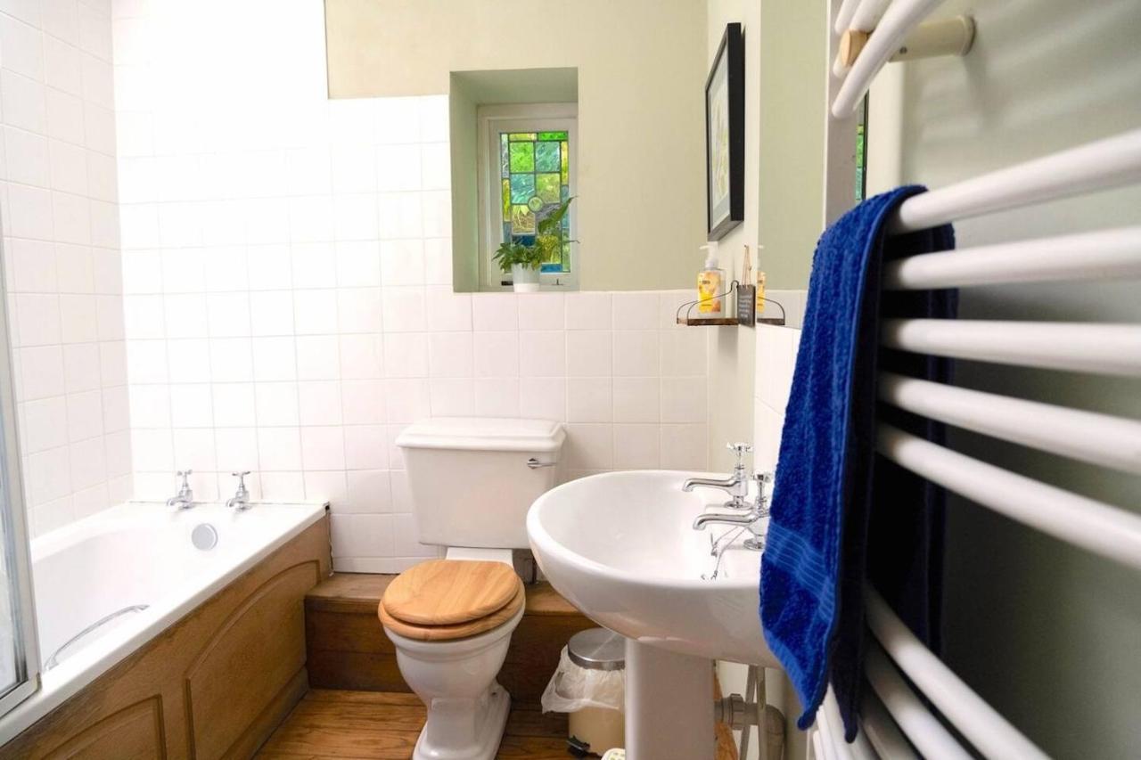 Lovely Property In The Heart Of Somerset, Sleeps 9 Shepton Mallet Dış mekan fotoğraf